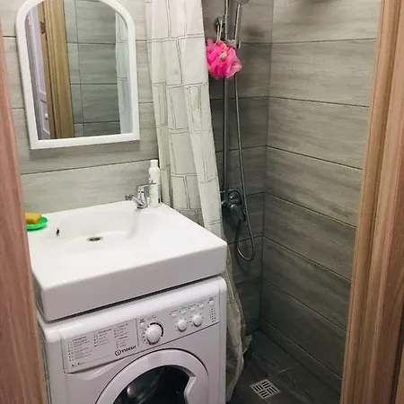 On Pedagogicheskaya Apartman